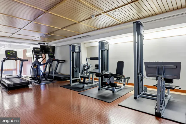 $440,000 | 2200 North Westmoreland Street, Unit 202, Arlington, VA 22213