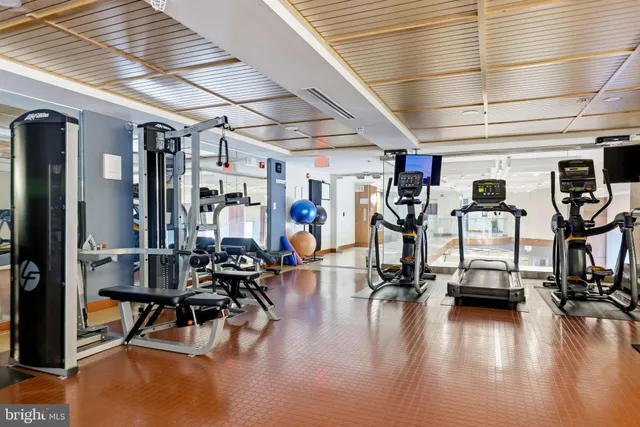 $440,000 | 2200 North Westmoreland Street, Unit 202, Arlington, VA 22213