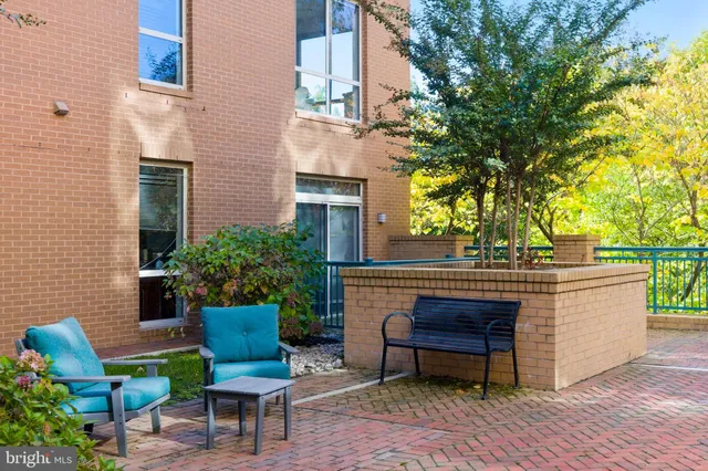$440,000 | 2200 North Westmoreland Street, Unit 202, Arlington, VA 22213