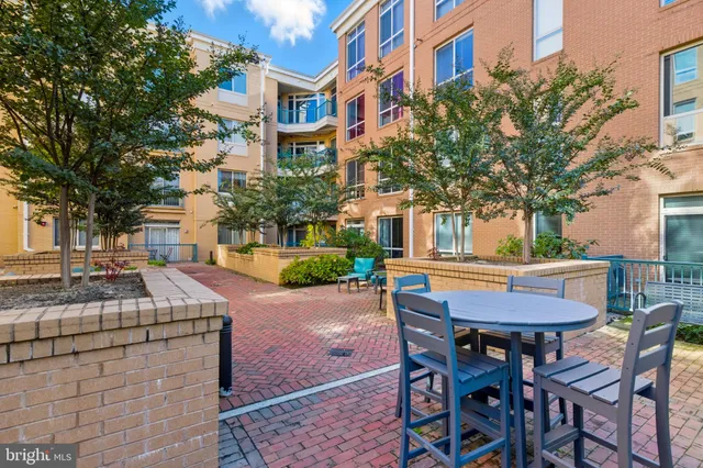 $440,000 | 2200 North Westmoreland Street, Unit 202, Arlington, VA 22213