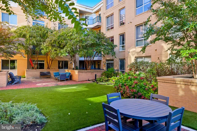 $440,000 | 2200 North Westmoreland Street, Unit 202, Arlington, VA 22213