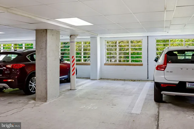 $440,000 | 2200 North Westmoreland Street, Unit 202, Arlington, VA 22213