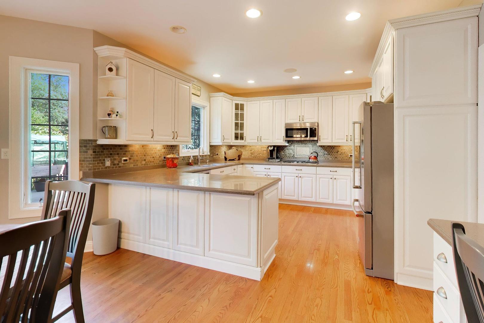 3314 Cardinal Lane Spring Grove, IL 60071 - Photo 15 of 66 Gallery Image 15