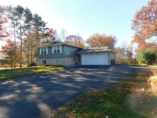 $417,500 | 8175 Diane Street, Circle Pines, MN 55014