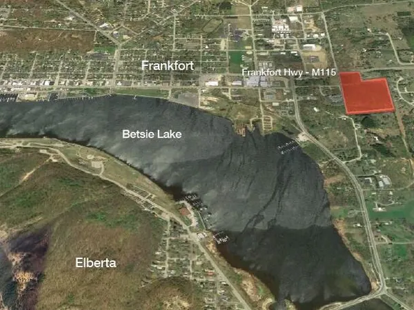 $525,000 | Vl Vl Frankfort Highway, Frankfort, MI 49635