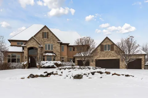 $2,350,000 | 225 Calamus Circle, Medina, MN 55340