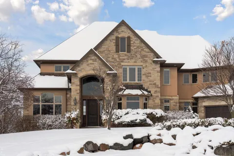 $2,350,000 | 225 Calamus Circle, Medina, MN 55340