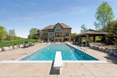 $2,250,000 | 225 Calamus Circle, Medina, MN 55340