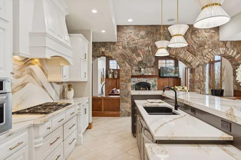 $2,350,000 | 225 Calamus Circle, Medina, MN 55340