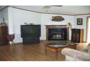 798 Box Bloomfield, IN 47424 - Photo 4 of 15 Gallery Image 4