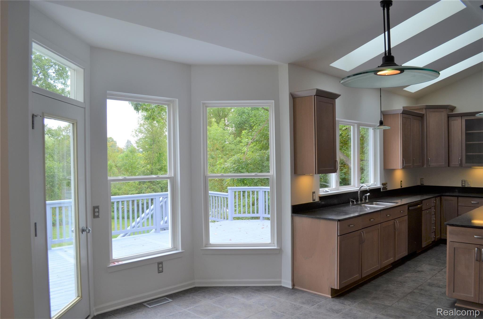 5036 Bullard Road Fenton, MI 48430 - Photo 8 of 62 DSC_0040.JPG