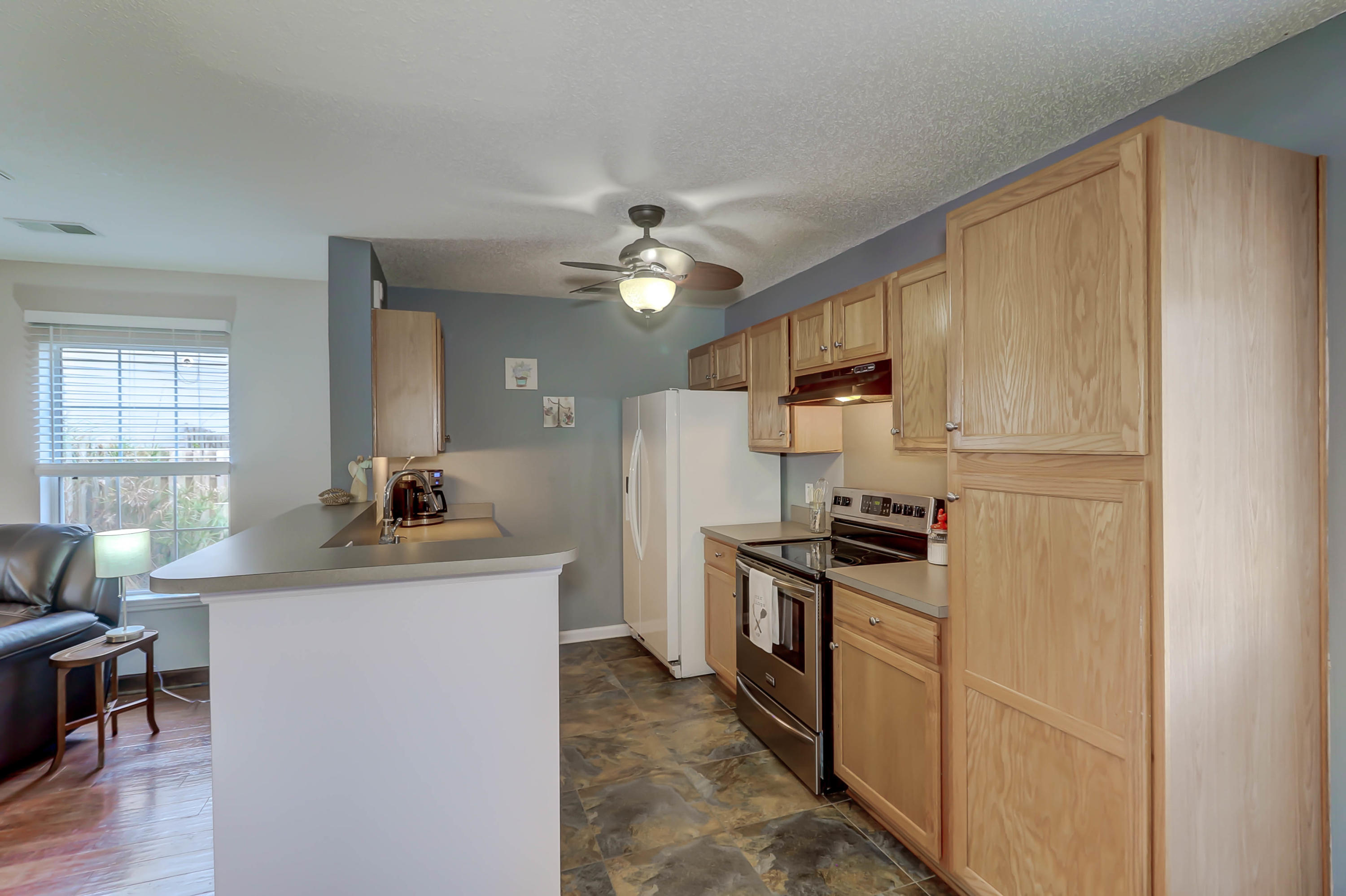 134 Hammerbeck Road Summerville, SC 29483 - Photo 10 of 39 134 Hammerbeck (29)