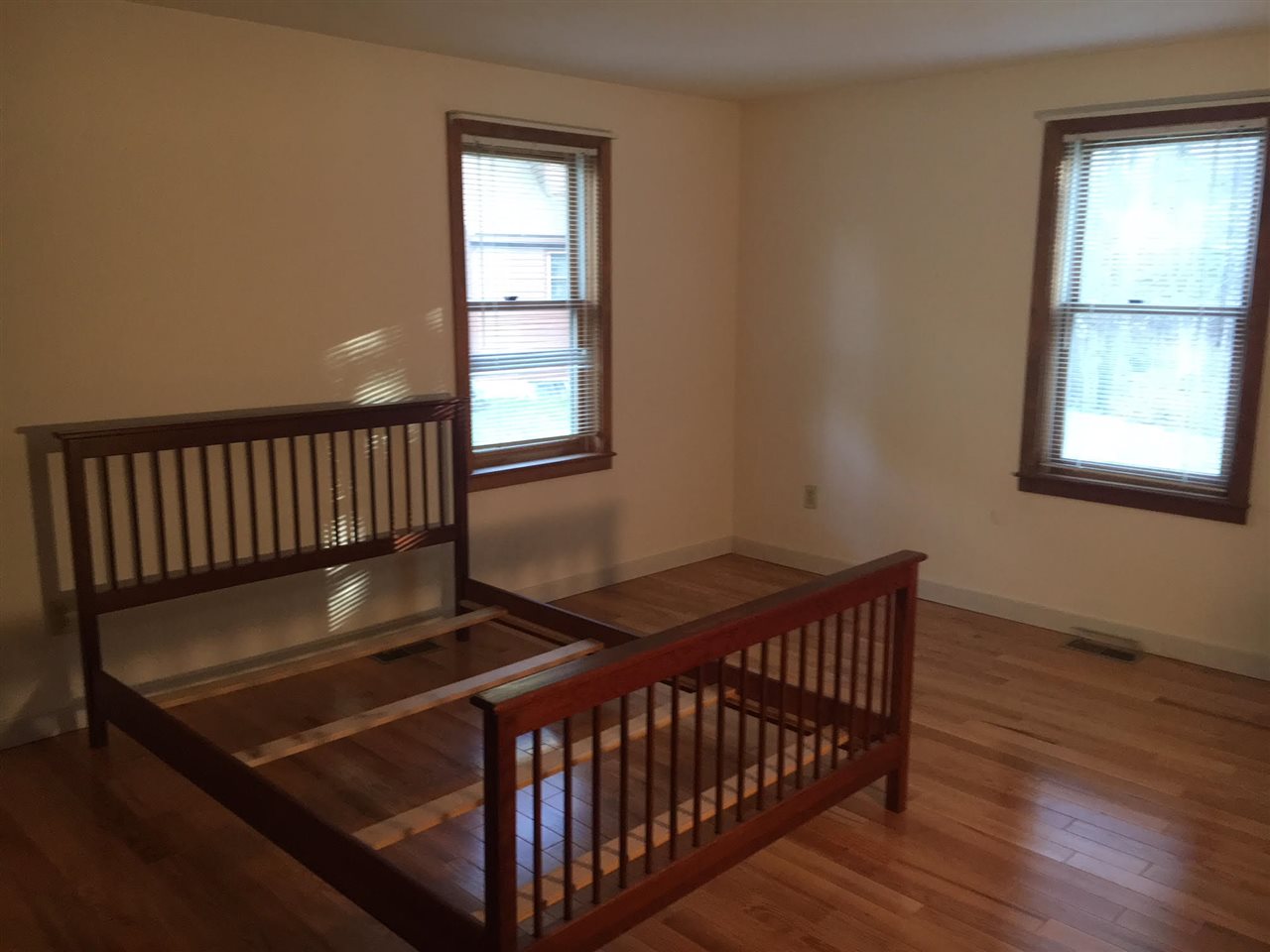 28 Kirriemuir Road Stratham, NH 03885 - Photo 11 of 38