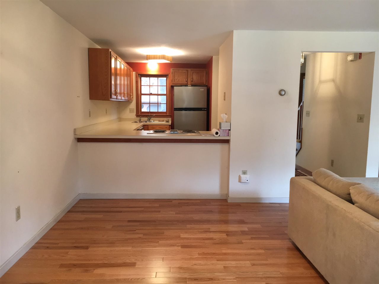 28 Kirriemuir Road Stratham, NH 03885 - Photo 4 of 38
