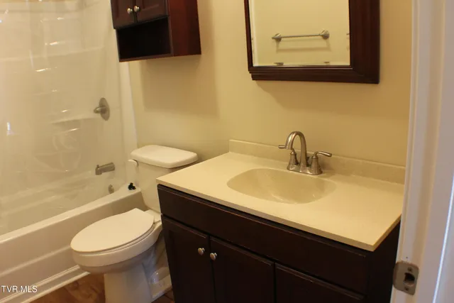 $1,050 | 730 Sir Echo Drive, Unit 8, Kingsport, TN 37663