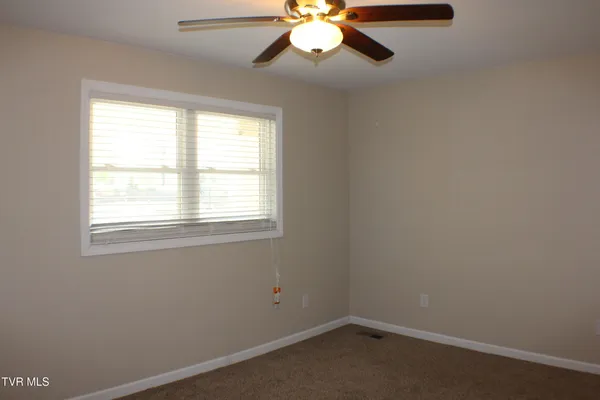 $1,050 | 730 Sir Echo Drive, Unit 8, Kingsport, TN 37663