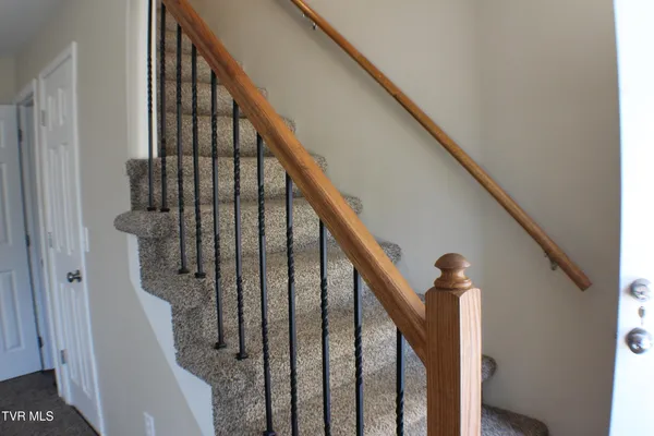 $1,050 | 730 Sir Echo Drive, Unit 8, Kingsport, TN 37663