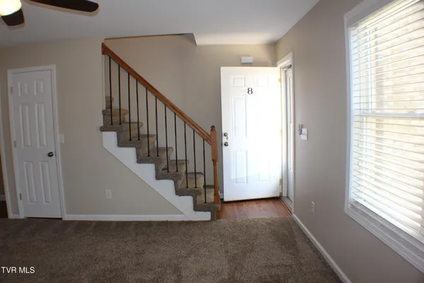 $1,050 | 730 Sir Echo Drive, Unit 8, Kingsport, TN 37663