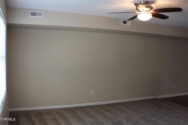 $1,050 | 730 Sir Echo Drive, Unit 8, Kingsport, TN 37663