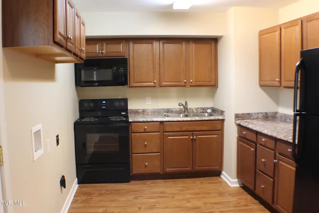 $1,050 | 730 Sir Echo Drive, Unit 8, Kingsport, TN 37663