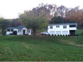 924-922 Bayless Road Jonesborough, TN 37659 - Photo 7 of 24 House Garage Home