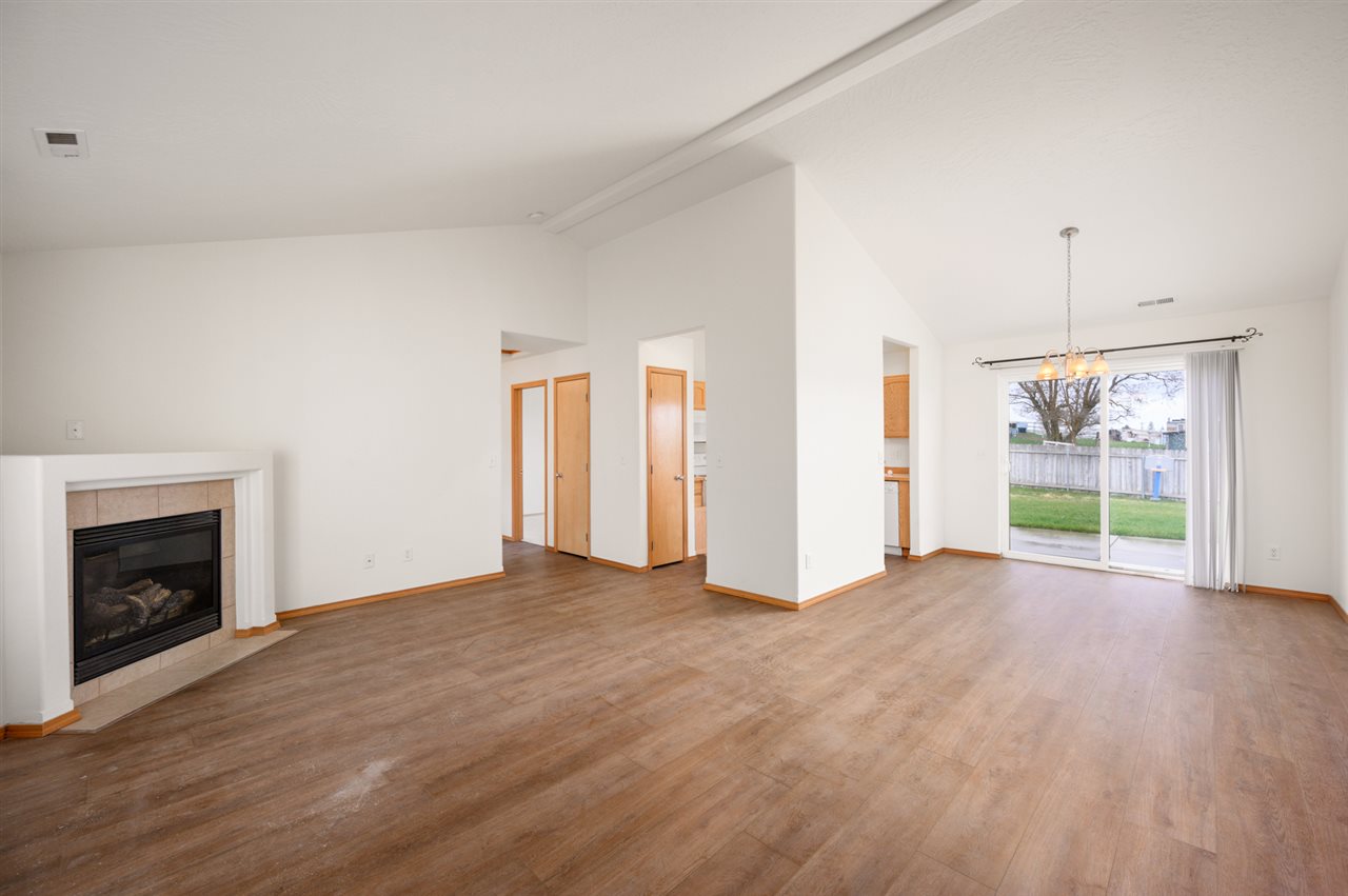 828 North Fox Ridge Road Medical Lake, WA 99022 - Photo 3 of 19 Gallery Image 3
