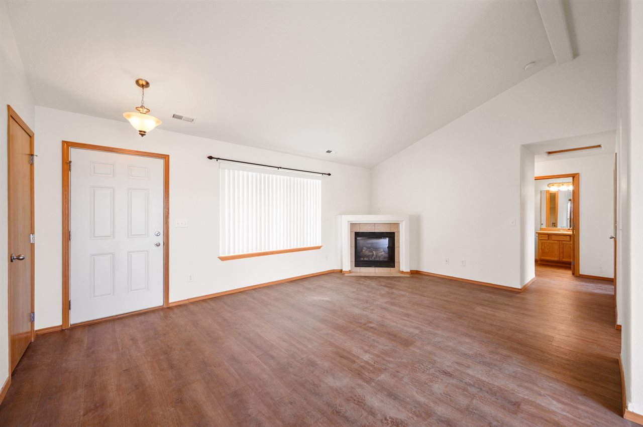 828 North Fox Ridge Road Medical Lake, WA 99022 - Photo 5 of 19 Gallery Image 5