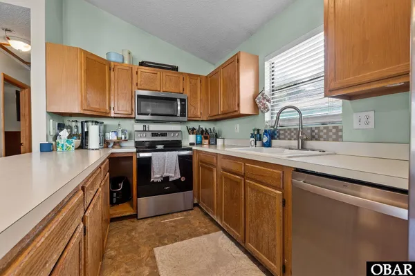 $335,000 | 109 Harbour View Drive, Kill Devil Hills, NC 27948