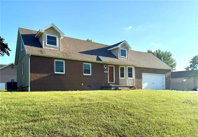 $275,000 | 804 East 22nd Street, Fort Scott, KS 66701