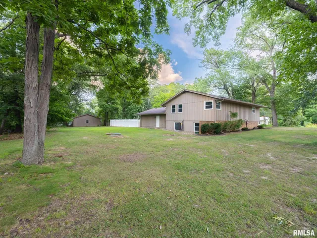 $264,500 | 7711 Linden Lane, Delavan, IL 61734