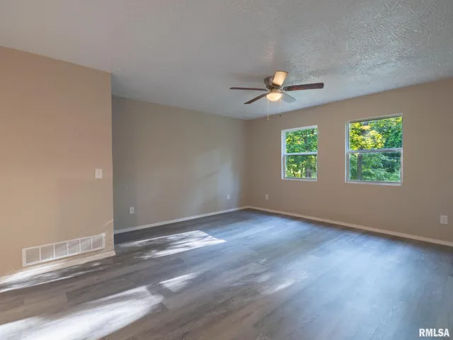 $264,500 | 7711 Linden Lane, Delavan, IL 61734