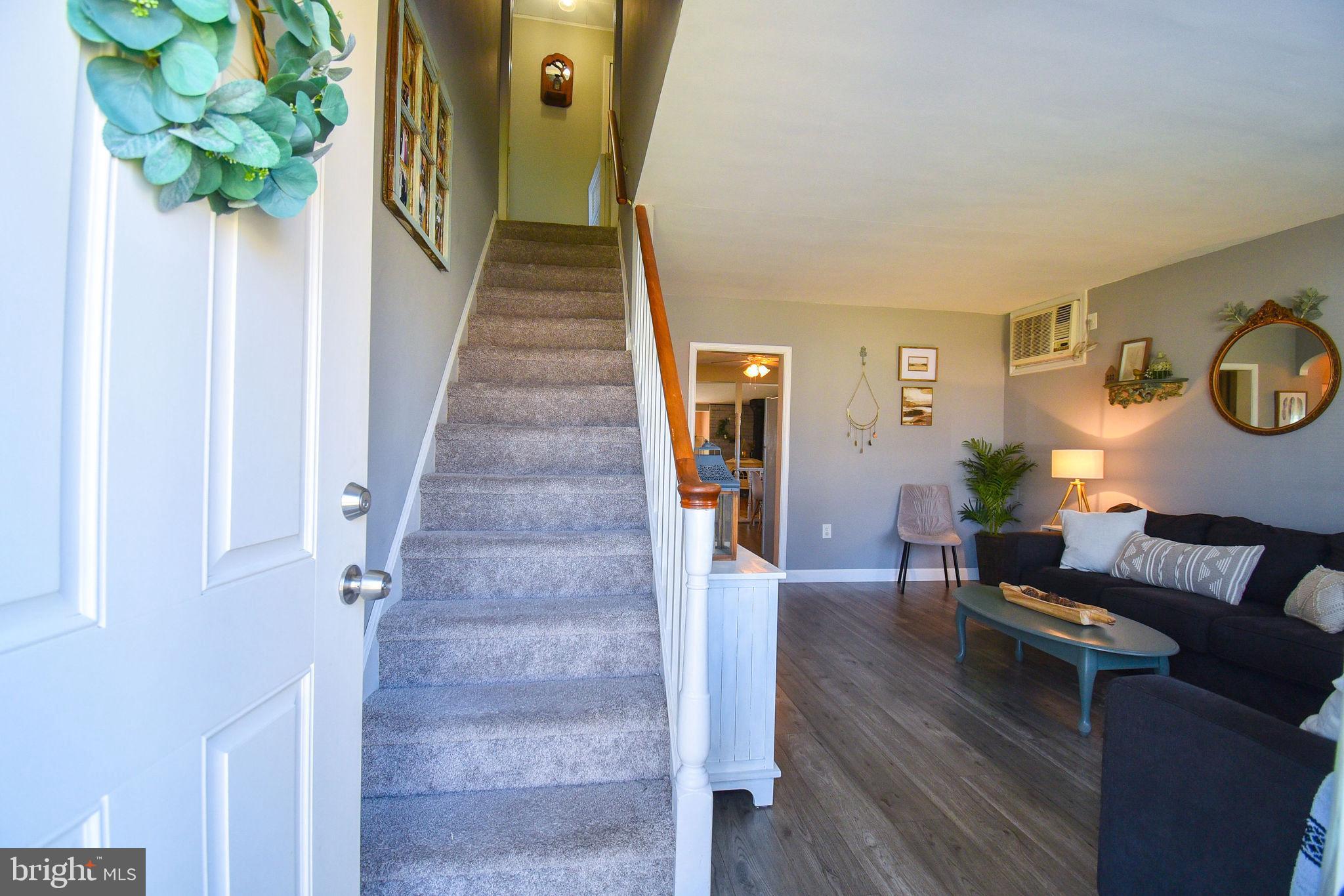 22 Rorer Avenue Hatboro, PA 19040 - Photo 6 of 42 Welcome Home!