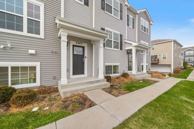 $340,000 | 2463 BELLA Drive, Pingree Grove, IL 60140