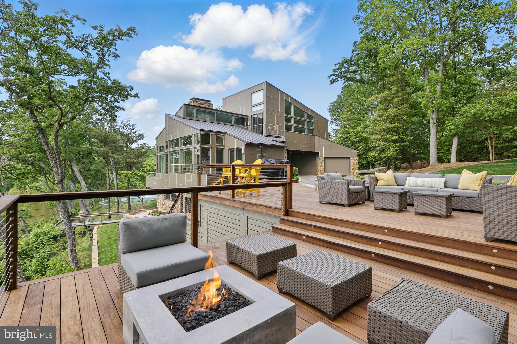 Ipe Decking & Gas Fire Pit for Sunrises/Sunsets