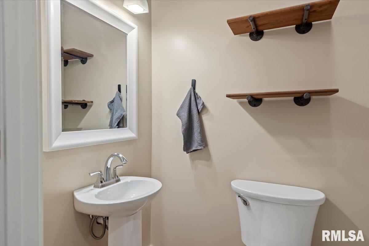 11 Bonnie Brook Road Chatham, IL 62629 - Photo 15 of 27