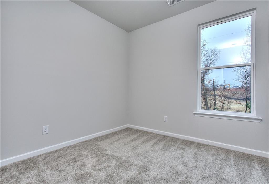 104 Greenview Court Homer, GA 30547 - Photo 28 of 33 an empty room with a window