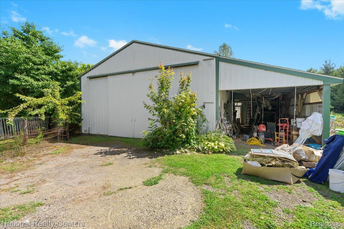 1785 Middle Road Highland, MI 48357 - Photo 34 of 50 36-1785 Middle Rd.jpg