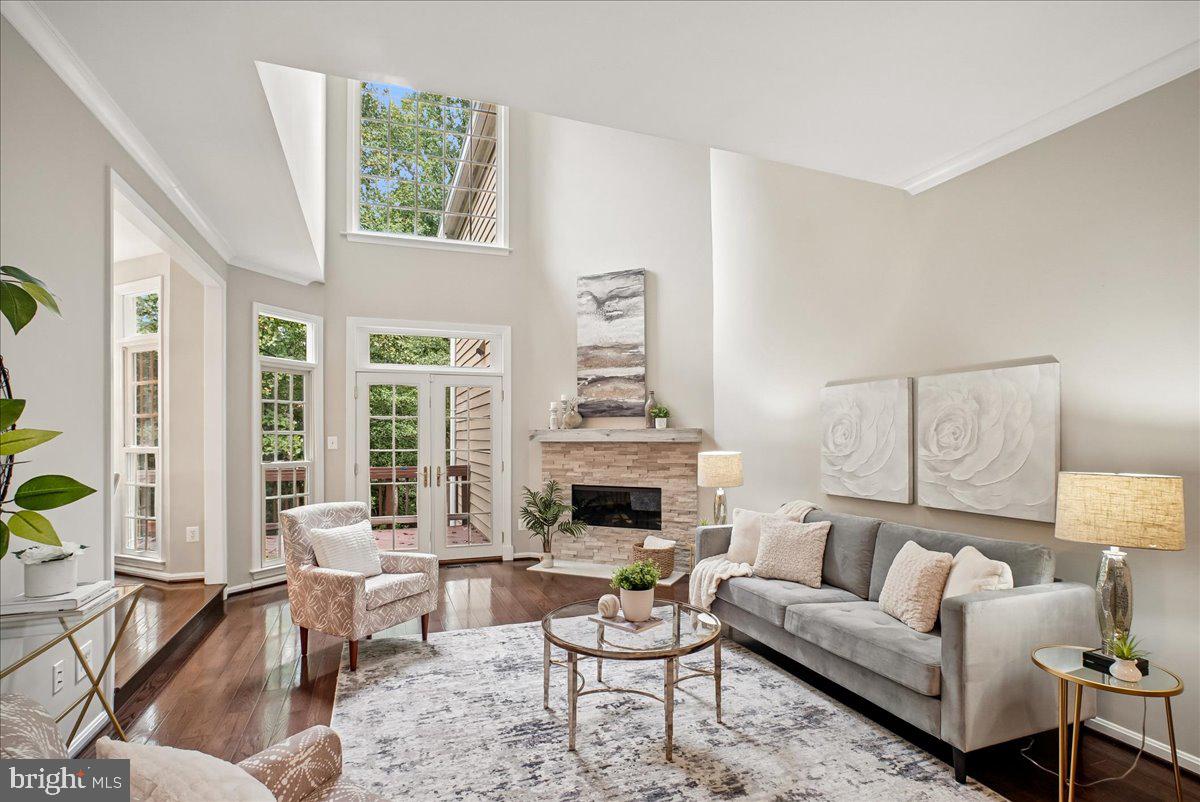 11410 Hollow Timber Way Reston, VA 20194 - Photo 17 of 46 Gallery Image 17