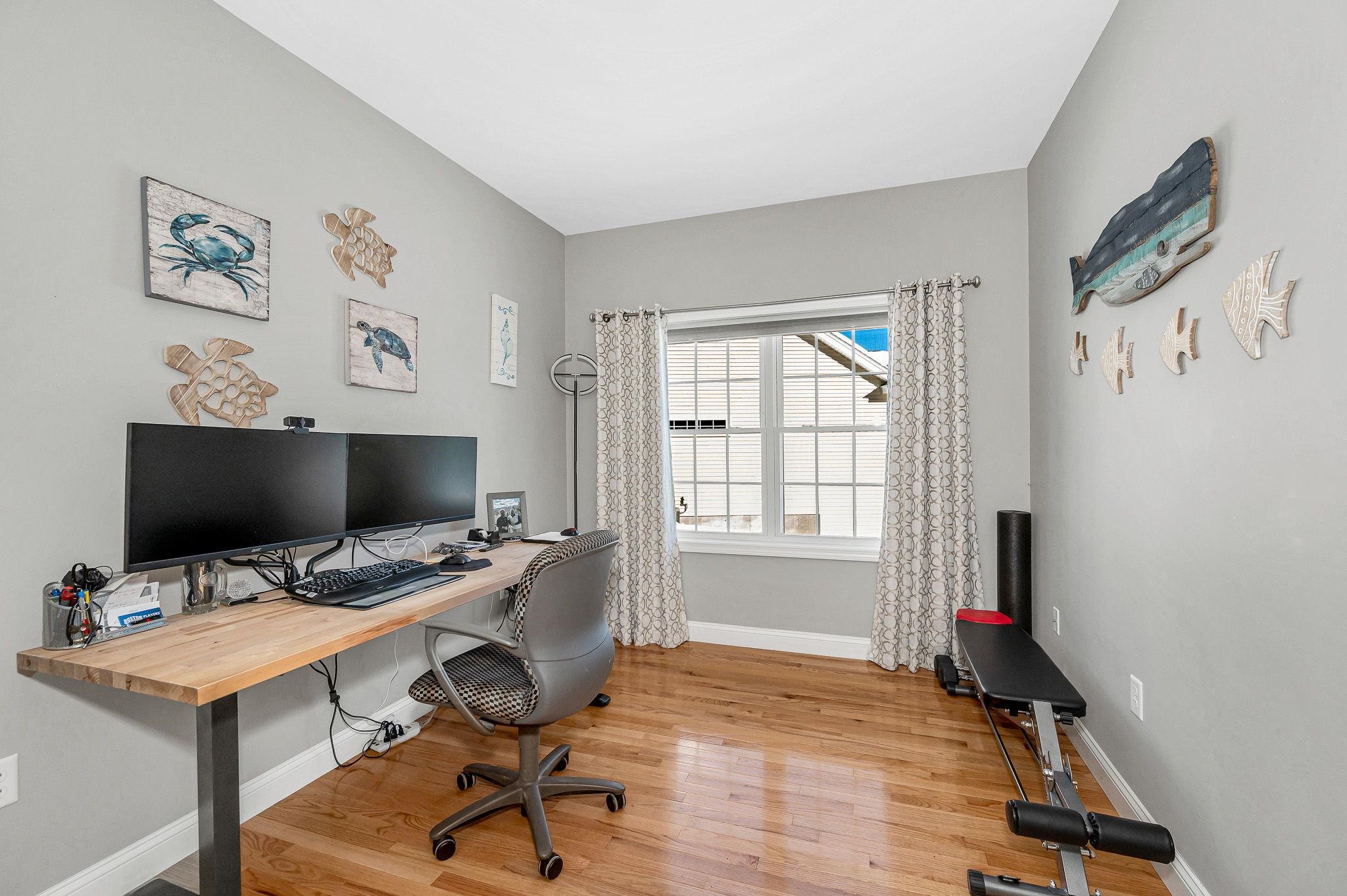 8 Crown Point Circle Merrimack, NH 03054 - Photo 25 of 41