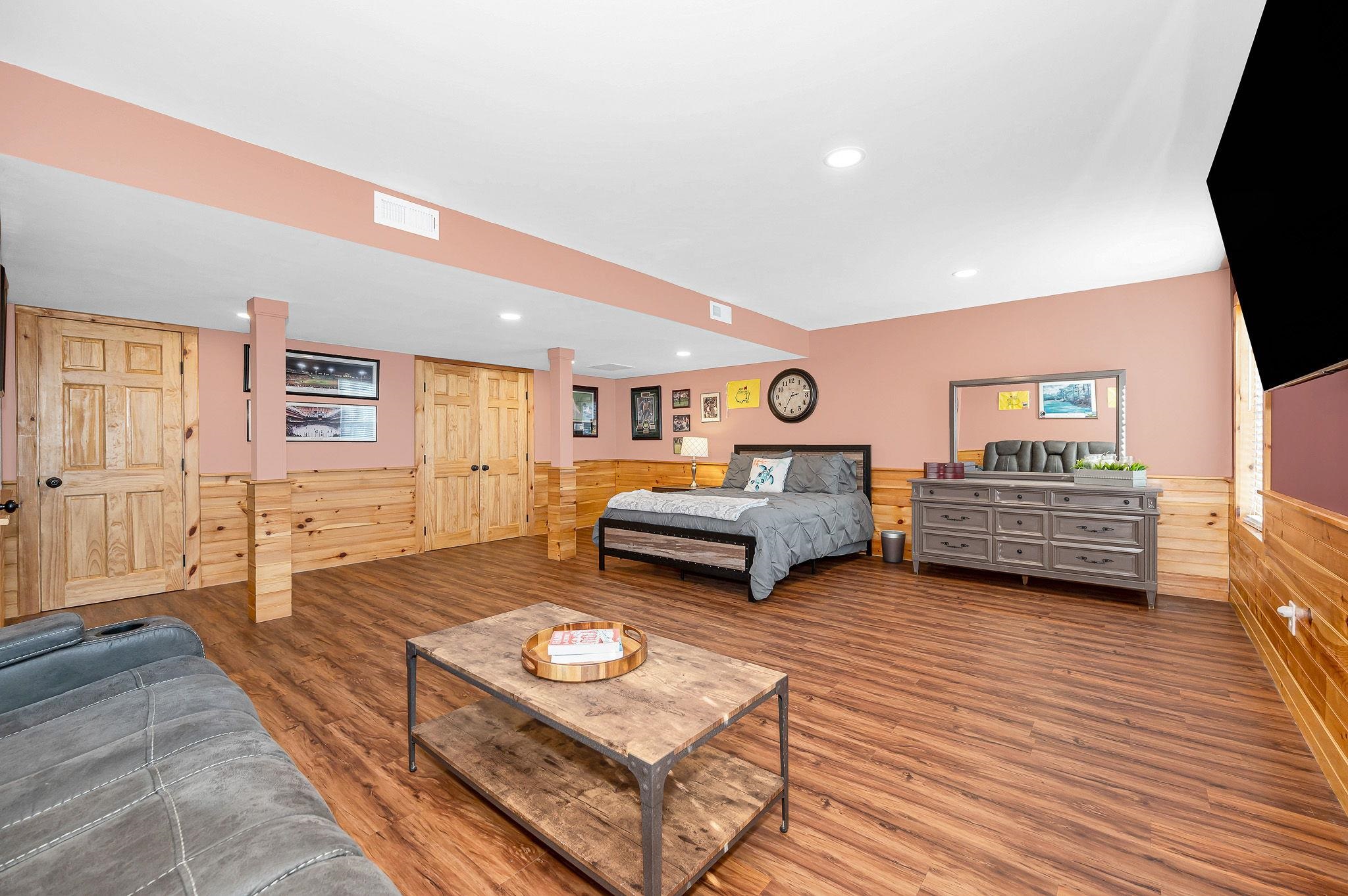 8 Crown Point Circle Merrimack, NH 03054 - Photo 34 of 41