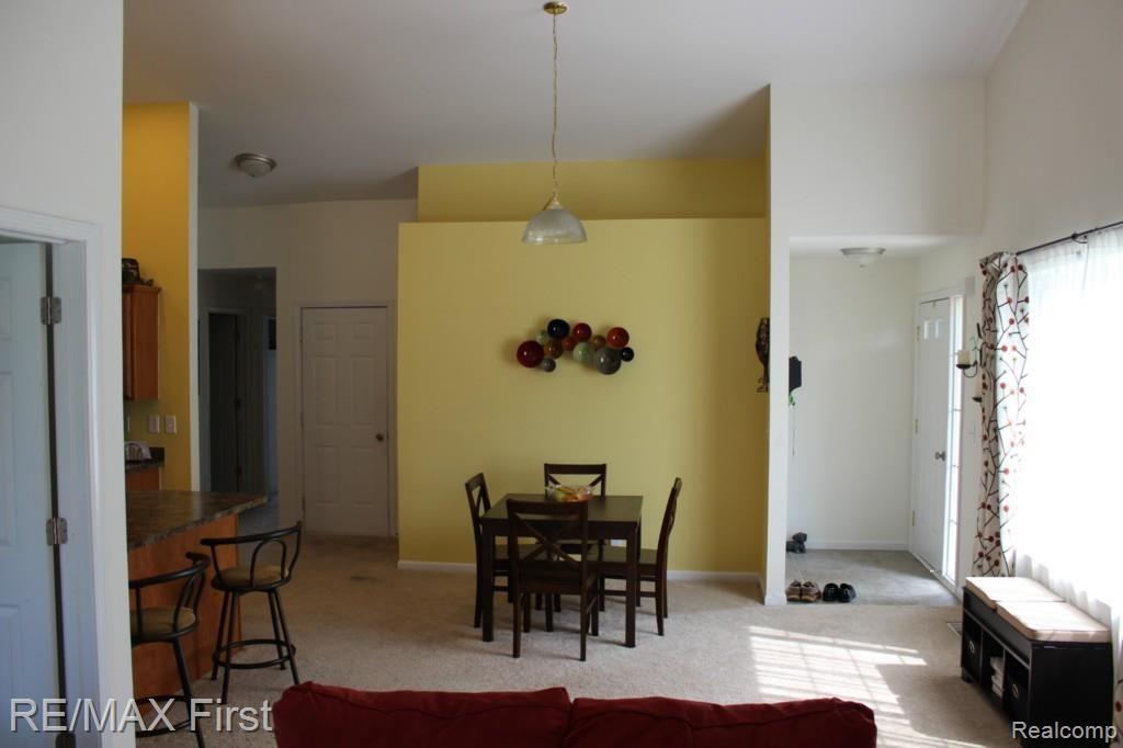 26036 Mariners Point New Baltimore, MI 48051 - Photo 21 of 57 IMG_7040.jpg