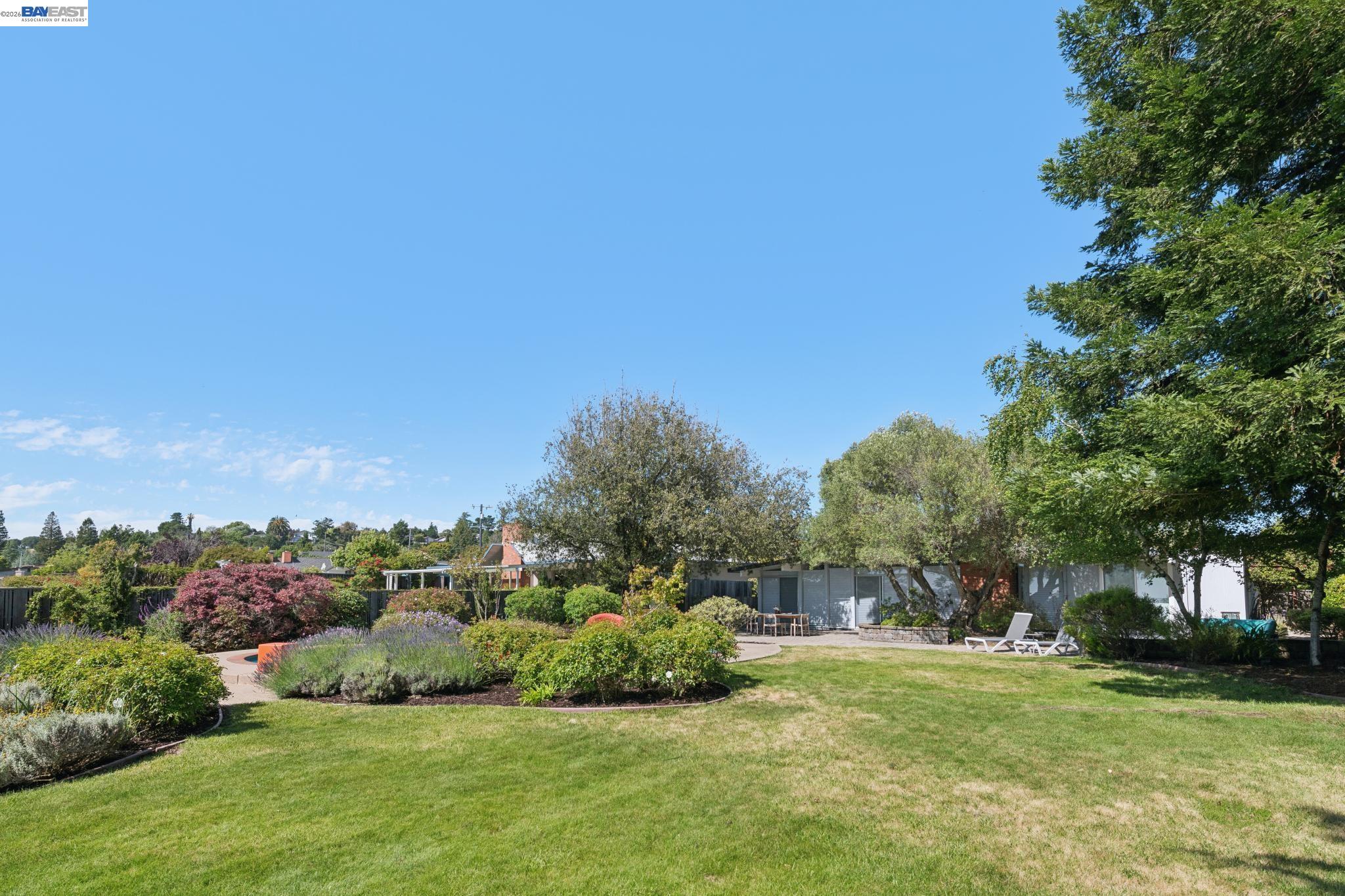 5842 Highwood Road Castro Valley, CA 94552 - Photo 9 of 13