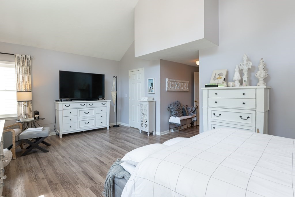 303 Fox Run Road, Unit 303 Hudson, NH 03051 - Photo 20 of 42