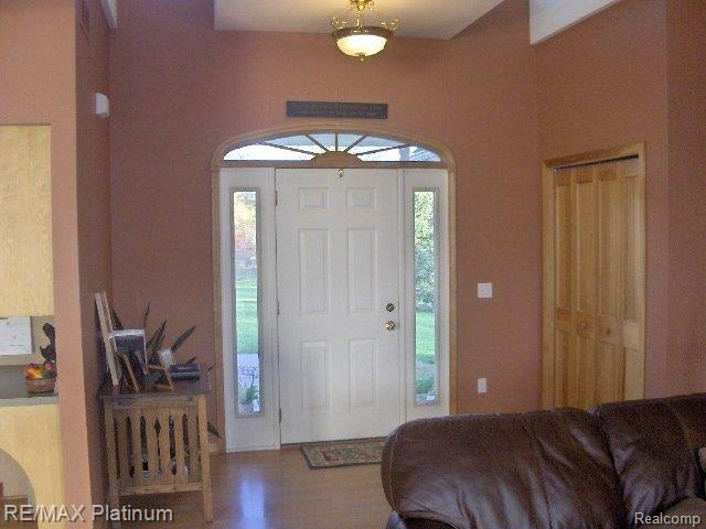 9385 Pierson Road Fowlerville, MI 48836 - Photo 10 of 11 SPACIOUS FOYER