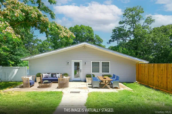 $469,000 | 33 Robin Road, Rocky Point, NY 11778