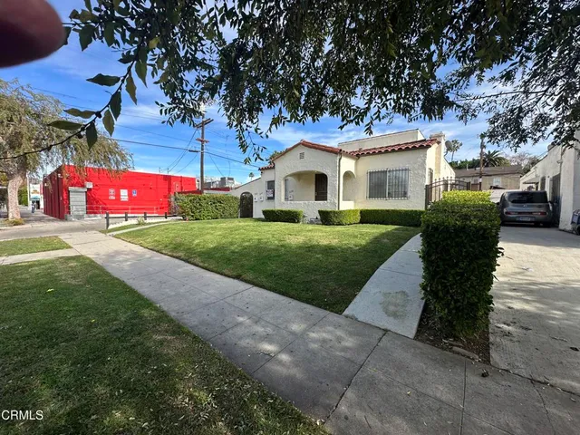 $2,700 | 638 North Vista Street, Los Angeles, CA 90036