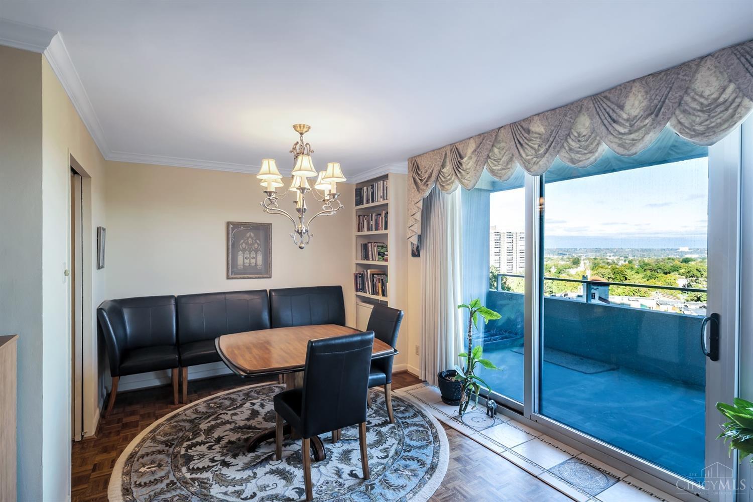 2324 Madison Road, Unit 1104 Cincinnati, OH 45208 - Photo 5 of 30