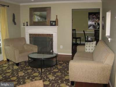 1651 Stowe Road Reston, VA 20194 - Photo 7 of 21 Family Room