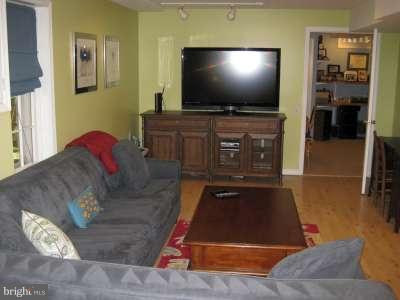 1651 Stowe Road Reston, VA 20194 - Photo 10 of 21 Interior (General)