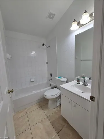 $2,800 | 481 10th Avenue Northwest, Naples, FL 34120